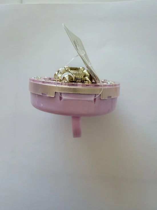 Bath & Body Works Disney Castle Car Fragrance Vent/Visor Clip NWT - Picture 4 of 5